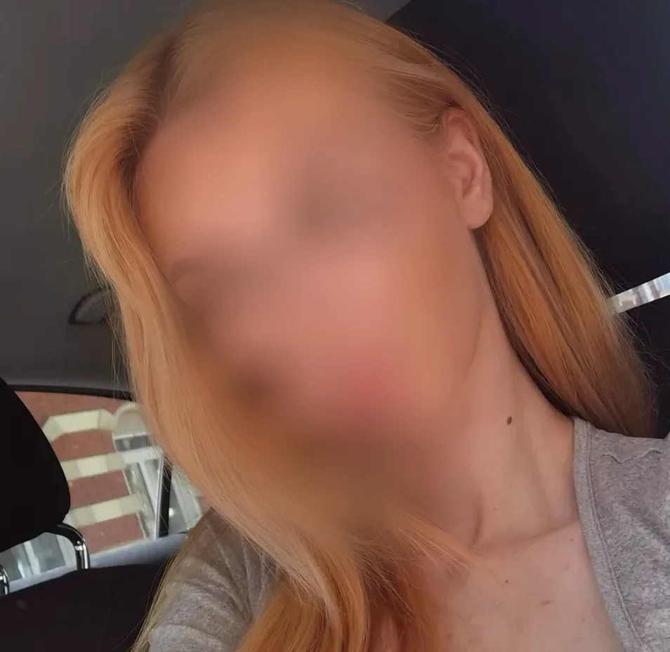 Nayara, 20 años